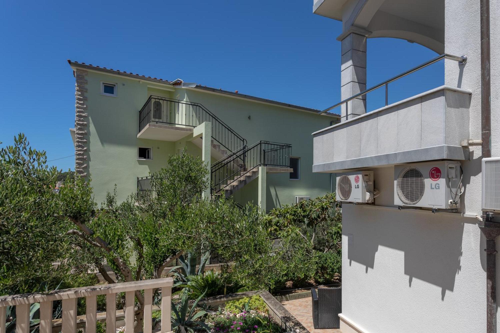 Apartmani Jakic 2 Hvar Town Bagian luar foto